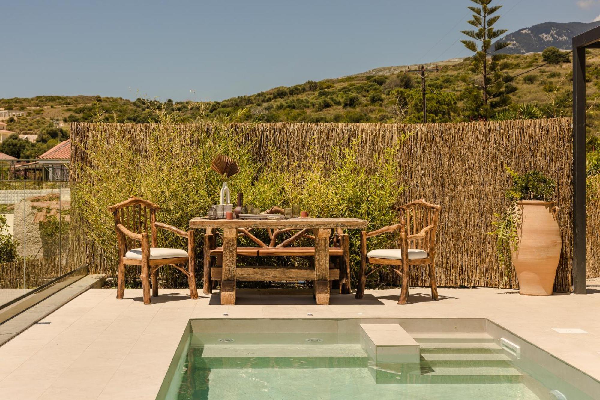 Hilaritas Luxury Suites Sea View, Private Pool & Jacuzzi Paradise Ratzaklion Luaran gambar