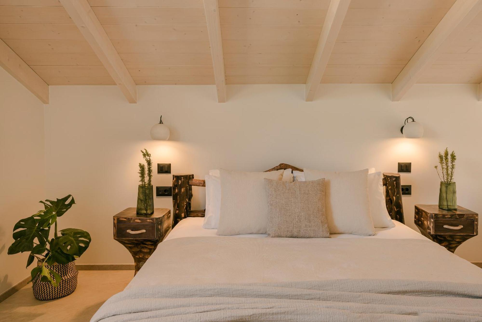 Hilaritas Luxury Suites Sea View, Private Pool & Jacuzzi Paradise Ratzaklion Luaran gambar