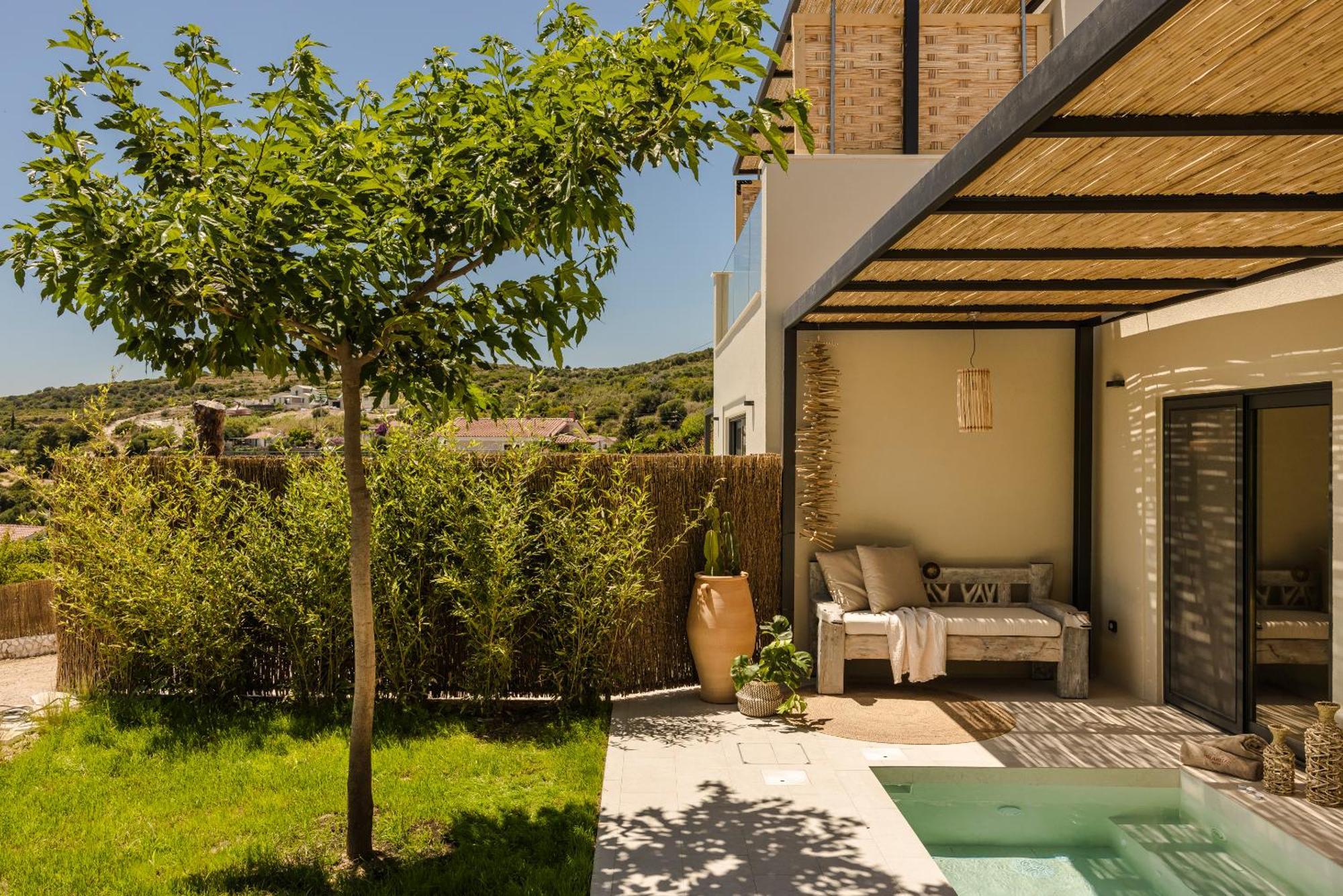 Hilaritas Luxury Suites Sea View, Private Pool & Jacuzzi Paradise Ratzaklion Luaran gambar